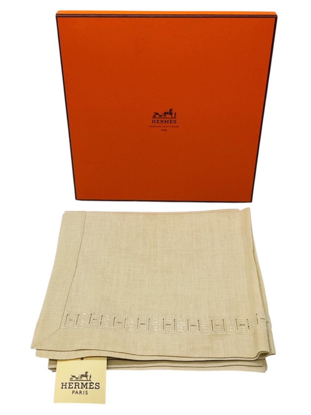 HERMES BEIGE H EMBROIDERED LINEN NAPKINS WITH BOX (ASSORTMENT / SET OF 2)
